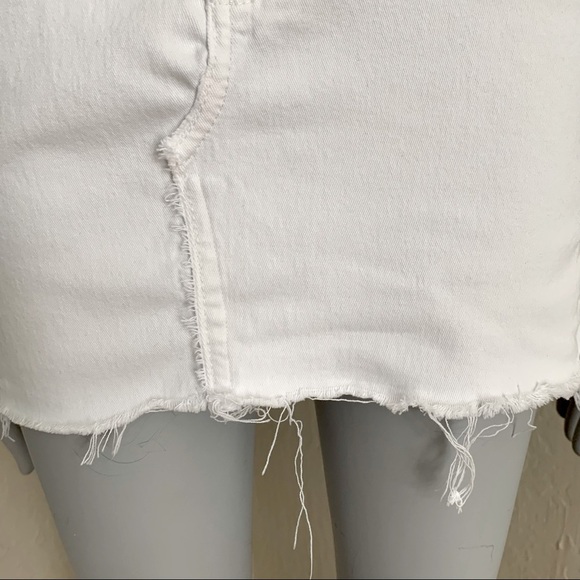PAIGE Verdugo Optic White Raw Hem Denim Skirt Style 1764422-OWH - Picture 9 of 15